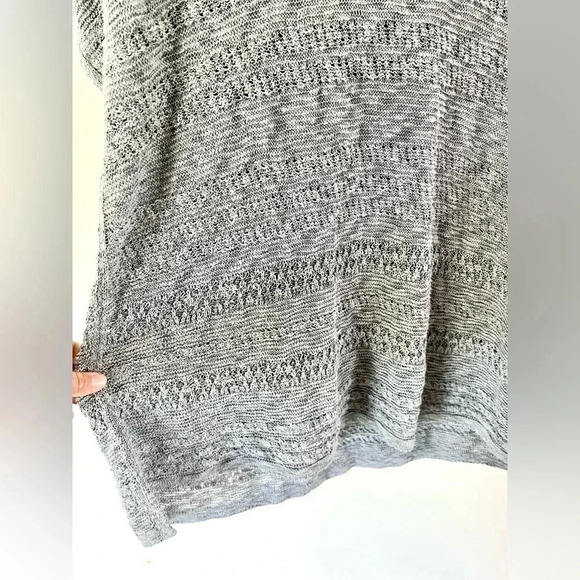 J.Jill  Blue Crochet Knit Short Sleeve Crewneck High Low Tunic Top XL Petite - Picture 5 of 9